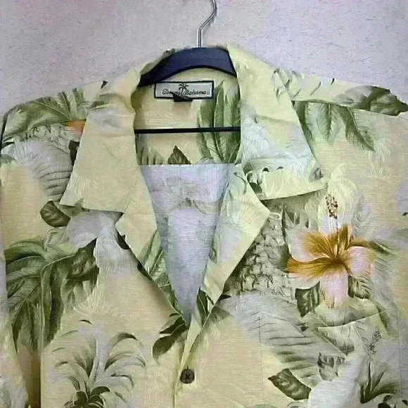 Tommy Bahama floral Hawaiian mens shirt sz L MC2 - Picture 2 of 9